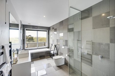 Photo of property in 1232 Taihape Road, Sherenden, Hastings, 4179