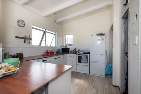 Photo of property in 17 Du Fresne Place, Russell, 0202