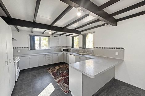 Photo of property in 16 Wood Street, Takaro, Palmerston North, 4410