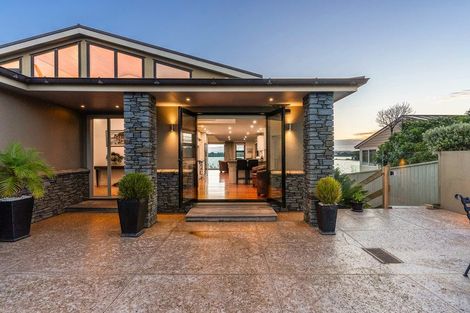 Photo of property in 8 Eric Price Avenue, Takapuna, Auckland, 0620