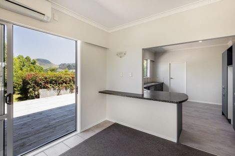 Photo of property in 114 Avondale Road, Taradale, Napier, 4112
