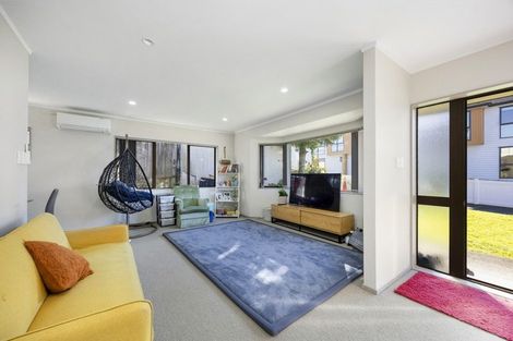 Photo of property in 2/27 Rata Street, New Lynn, Auckland, 0600