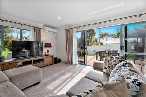 Photo of property in 24a Alexander Street, Cockle Bay, Auckland, 2014