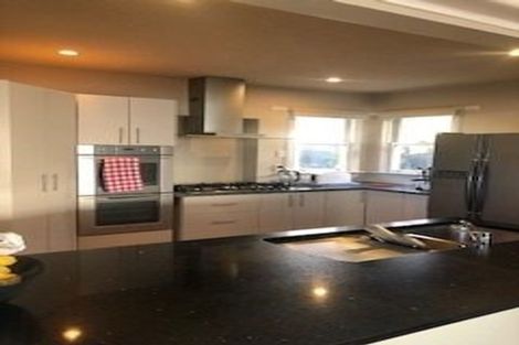 Photo of property in 35 Takutai Avenue, Half Moon Bay, Auckland, 2012