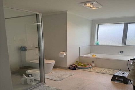 Photo of property in 16 Evergreen Parade, Rosehill, Papakura, 2113