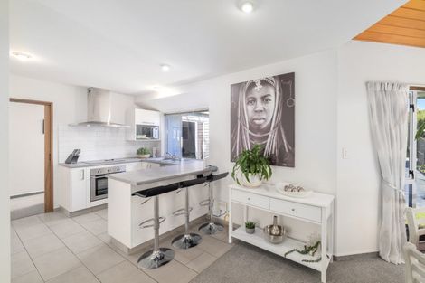 Photo of property in 2/48 Staveley Street, Avonhead, Christchurch, 8042