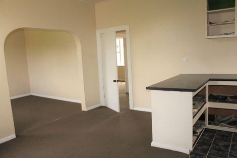 Photo of property in 82- 84 Queen Street, Westport, 7825