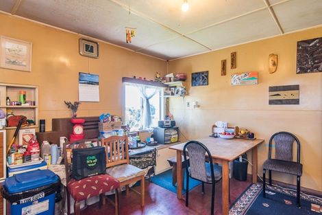 Photo of property in 88 Raumati Road, Raumati Beach, Paraparaumu, 5032