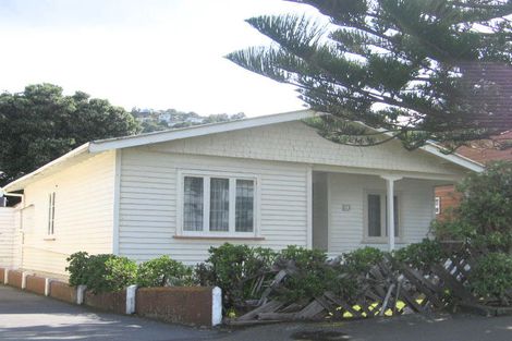 Photo of property in 62 Freyberg Street, Lyall Bay, Wellington, 6022