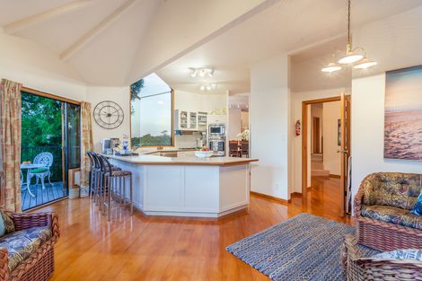 Photo of property in 170 Scenic Drive, Titirangi, Auckland, 0604