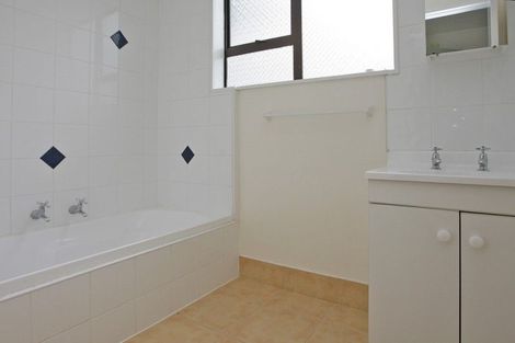 Photo of property in 183 The Parade, Island Bay, Wellington, 6023