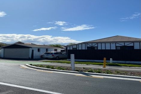 Photo of property in 27 Division Street, Riccarton, Christchurch, 8041