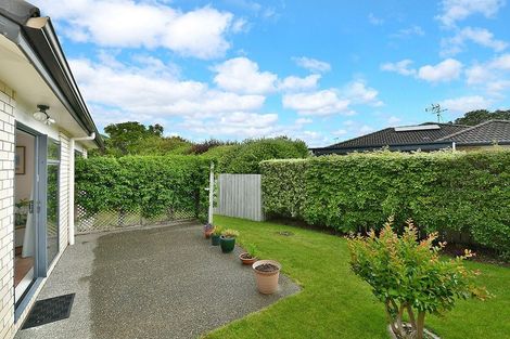 Photo of property in 12 Francis Skinner Place, Orewa, 0931