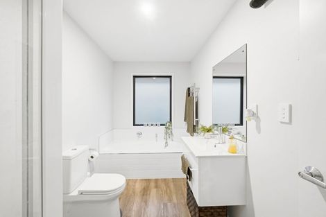 Photo of property in 2 Earl Way, Amberley, 7410