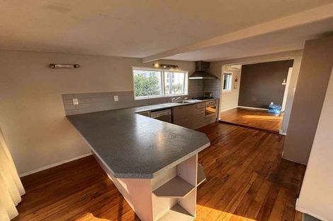 Photo of property in 1/56 Roberts Road, Glenfield, Auckland, 0629