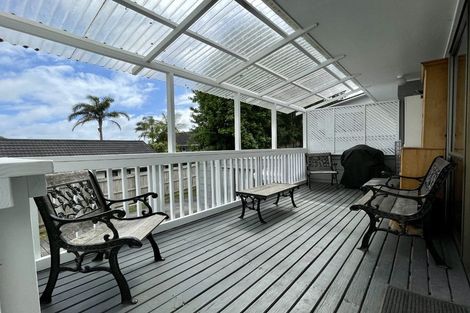 Photo of property in 1/3 Leith Way, Rothesay Bay, Auckland, 0630