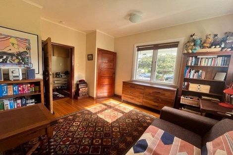 Photo of property in 10 Melvill Grove, Waterloo, Lower Hutt, 5011