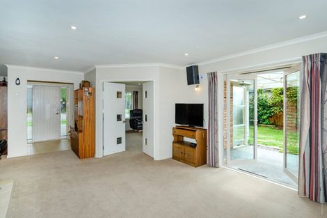 Photo of property in 10 Rochester Crescent, Rolleston, 7614