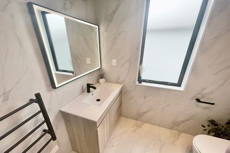 Photo of property in 5 Morus Road, Massey, Auckland, 0614