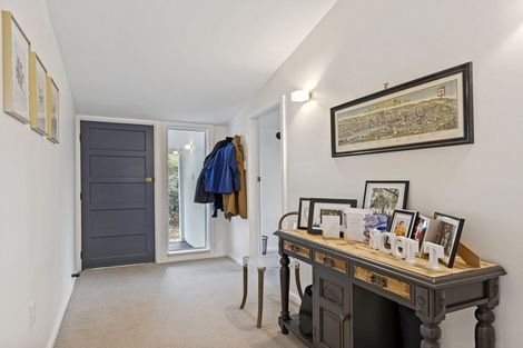 Photo of property in 43 Croziers Road, St Albans, Christchurch, 8052