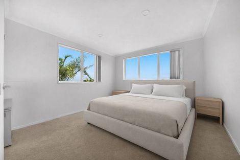 Photo of property in 51 Mt Lebanon Crescent, The Gardens, Auckland, 2105