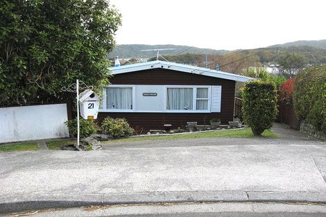 Photo of property in 21 Isabel Grove, Wainuiomata, Lower Hutt, 5014