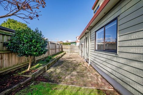 Photo of property in 80b Aviemore Drive, Highland Park, Auckland, 2010