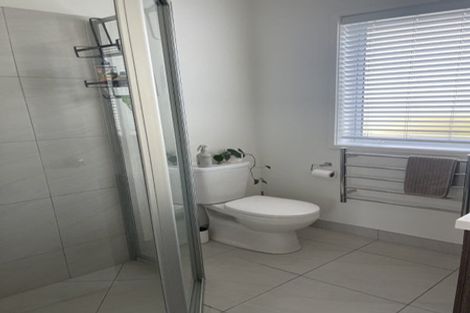 Photo of property in 16 Leebank Crescent, Riverhead, 0820