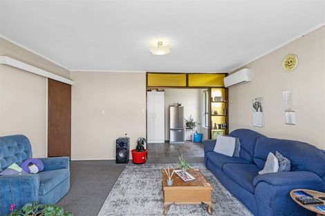 Photo of property in 47 Chipping Lane, Redwood, Christchurch, 8051