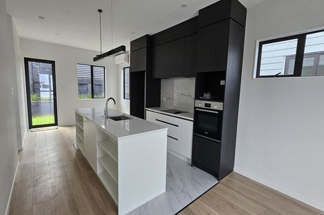 Photo of property in 15 Greenbrier Street, Westgate, 0814