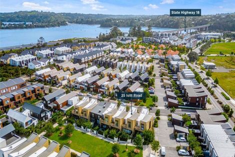 Photo of property in 25 Isitt Road, Hobsonville, Auckland, 0616