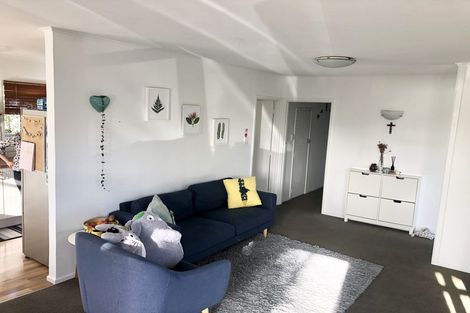 Photo of property in 1/15 Paramu Avenue, Birkdale, Auckland, 0626