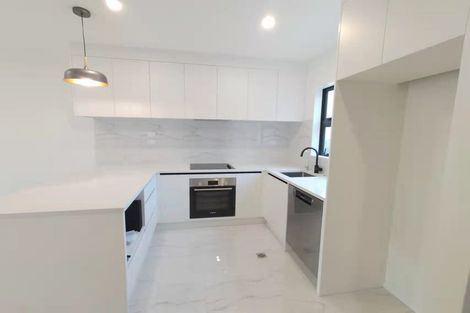 Photo of property in 4/13 Grove Lane, Pakuranga, Auckland, 2010