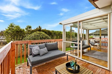 Photo of property in 5 Pyrite Street, Westgate, Auckland, 0614