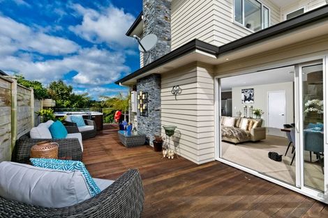 Photo of property in 82 Pohutukawa Parade, Riverhead, 0820