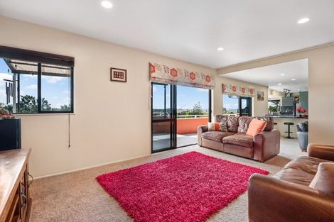 Photo of property in 199a Godley Road, Titirangi, Auckland, 0604