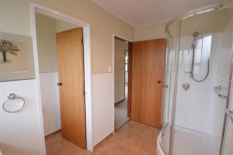 Photo of property in 12 Campbell Street, Alexandra, 9320
