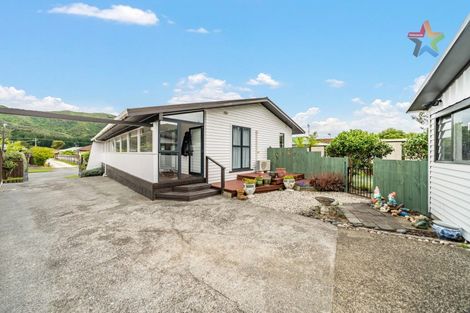 Photo of property in 325 Wellington Road, Wainuiomata, Lower Hutt, 5014