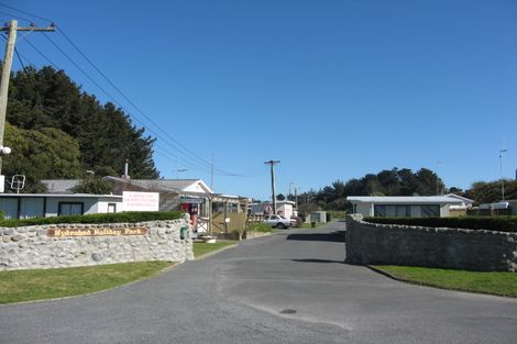 Photo of property in 12/12a Forest Road, Waitarere Beach, Levin, 5510