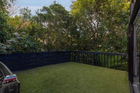 Photo of property in 25 Solander Place, Whitby, Porirua, 5024