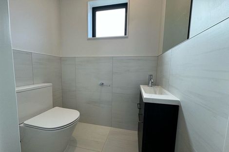 Photo of property in 40b Knightsbridge Drive, Forrest Hill, 0620