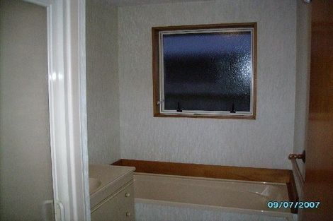 Photo of property in 2/15 Lyndon Street, Riccarton, Christchurch, 8011