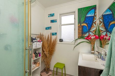 Photo of property in 12 Moray Place, Highbury, Palmerston North, 4412