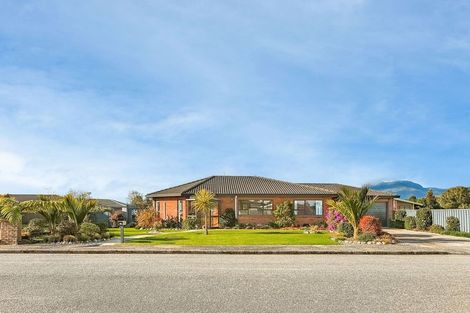 Photo of property in 11 Hunter Street, Westport, 7825