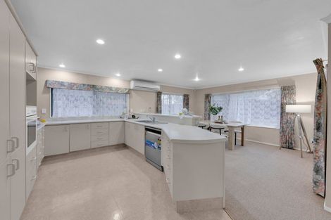 Photo of property in 3 Magellan Rise, Flagstaff, Hamilton, 3210