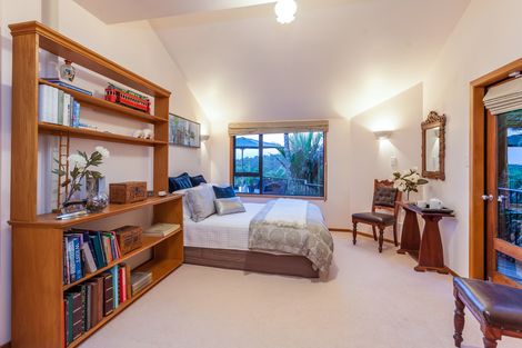 Photo of property in 170 Scenic Drive, Titirangi, Auckland, 0604