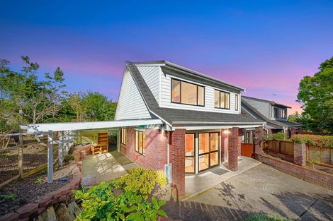Photo of property in 1/22 Cornelian Crescent, Half Moon Bay, Auckland, 2012