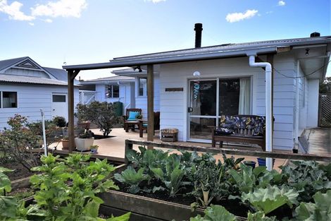 Photo of property in 8 Madrid Street, Dannevirke, 4930