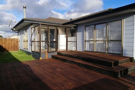 Photo of property in 8 Colonial Place, Kelvin Grove, Palmerston North, 4414