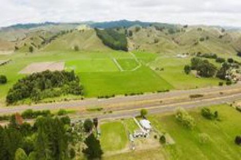 Photo of property in 59 Makohine Lane, Ohingaiti, Kimbolton, 4785